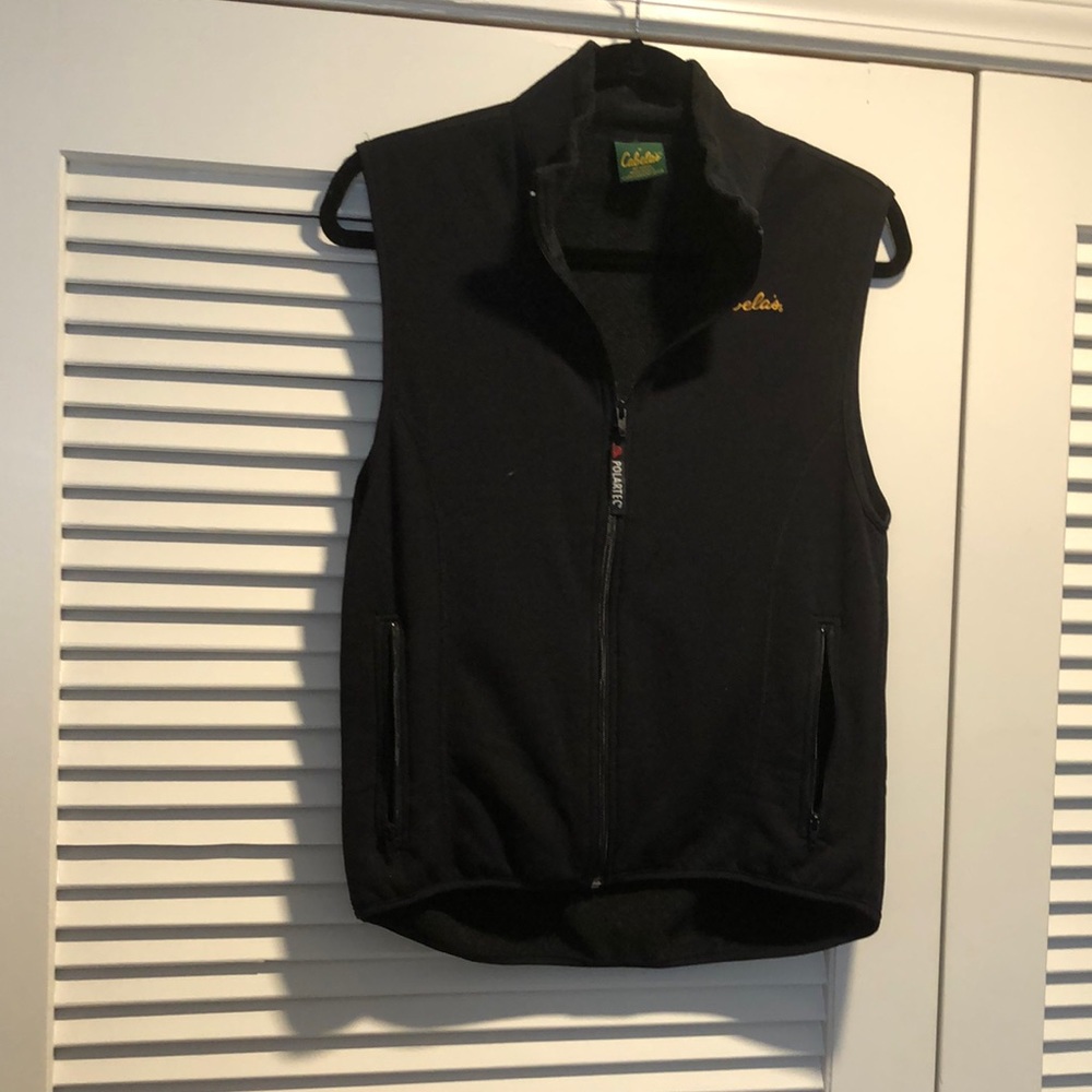 Cabelas like new womens vest size small.